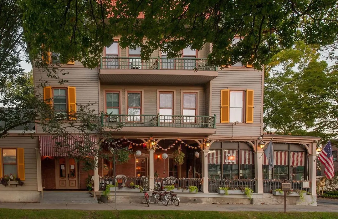 The Inn At Saratoga-1